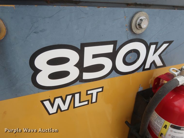 image for item HJ9367 2015 John Deere 850K WLT  dozer