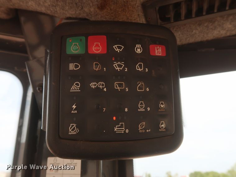 image for item HJ9368 2015 John Deere 750K WLT  dozer