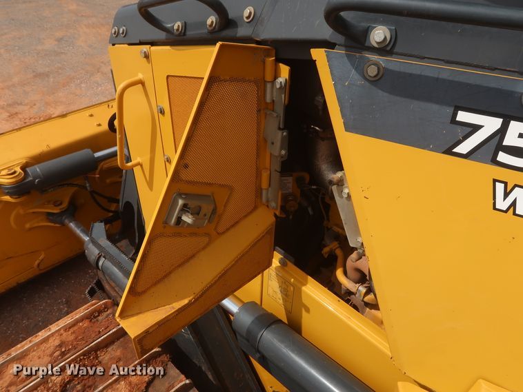 image for item HJ9368 2015 John Deere 750K WLT  dozer