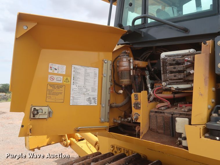 image for item HJ9368 2015 John Deere 750K WLT  dozer