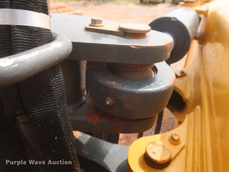 image for item HJ9368 2015 John Deere 750K WLT  dozer