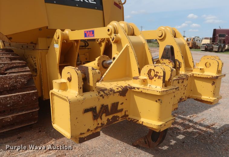 image for item HJ9368 2015 John Deere 750K WLT  dozer