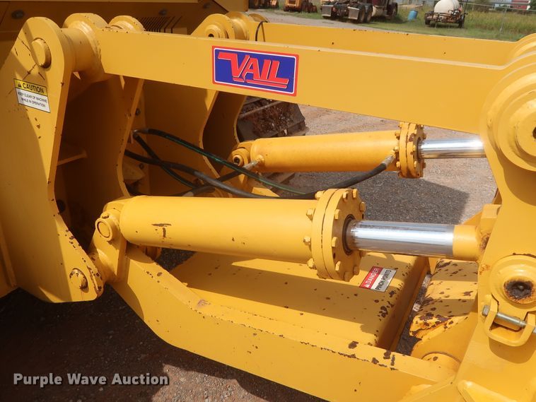 image for item HJ9368 2015 John Deere 750K WLT  dozer