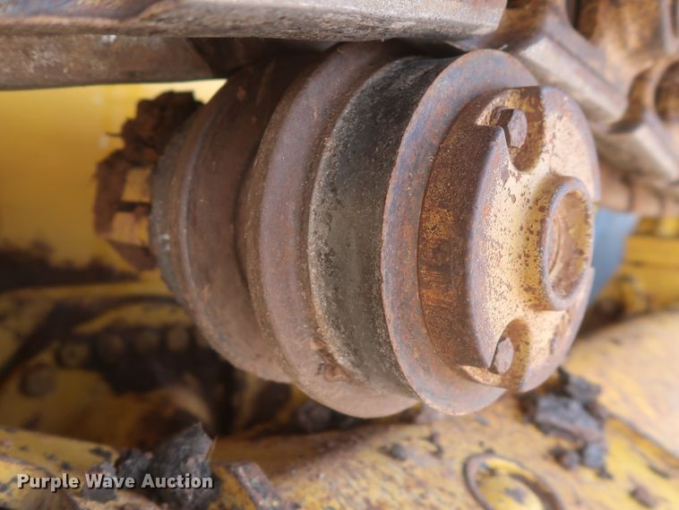 image for item HJ9368 2015 John Deere 750K WLT  dozer