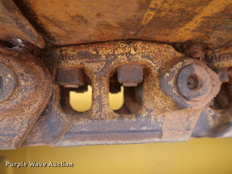 image for item HJ9368 2015 John Deere 750K WLT  dozer