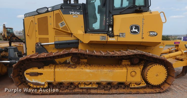 image for item HJ9368 2015 John Deere 750K WLT  dozer