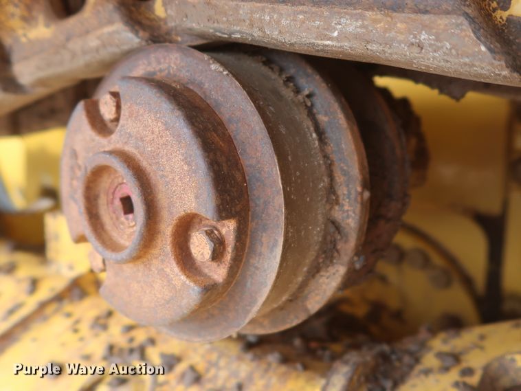 image for item HJ9368 2015 John Deere 750K WLT  dozer