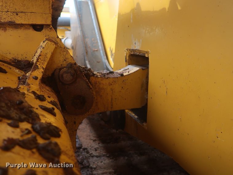 image for item HJ9368 2015 John Deere 750K WLT  dozer