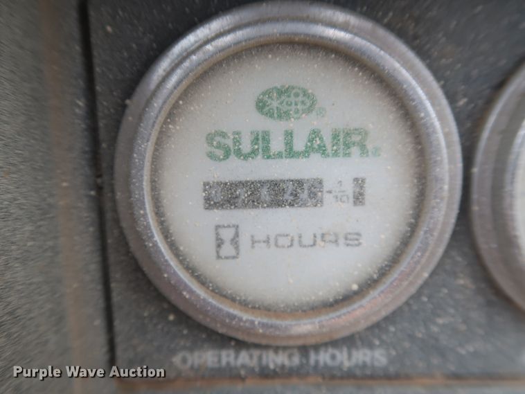 image for item HJ9371 Sullair 210H  air compressor