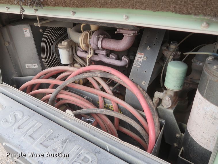 image for item HJ9371 Sullair 210H  air compressor