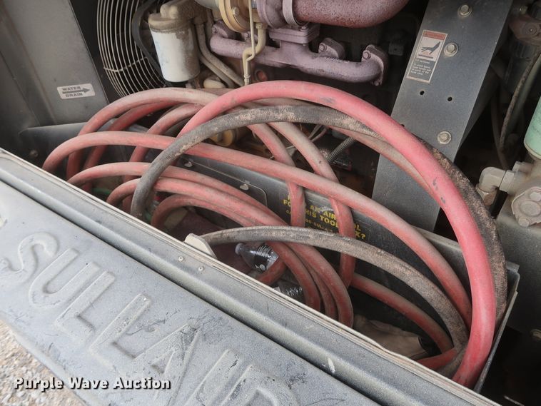 image for item HJ9371 Sullair 210H  air compressor