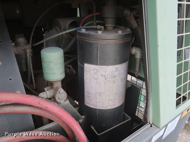 image for item HJ9371 Sullair 210H  air compressor