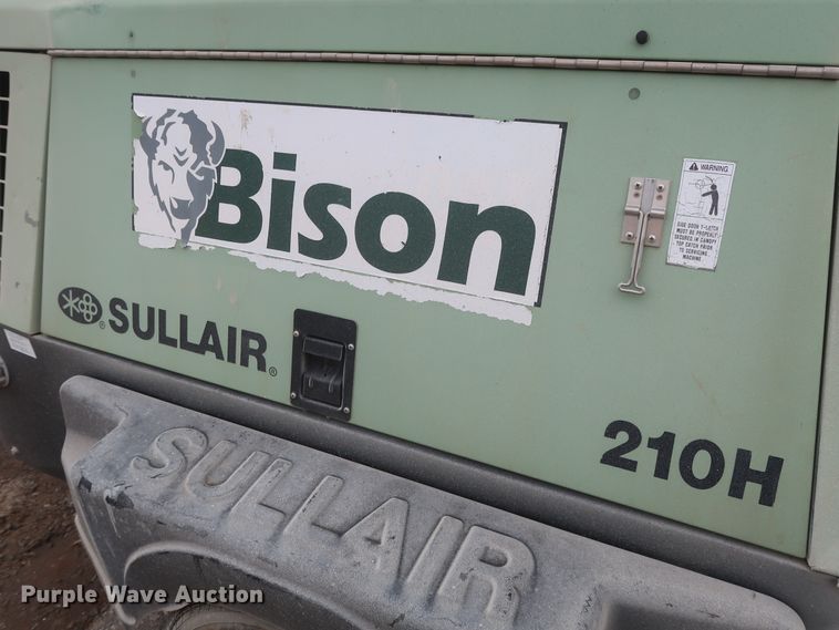 image for item HJ9371 Sullair 210H  air compressor
