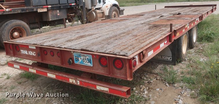 image for item HJ9378 2009 Trail King equipment trailer