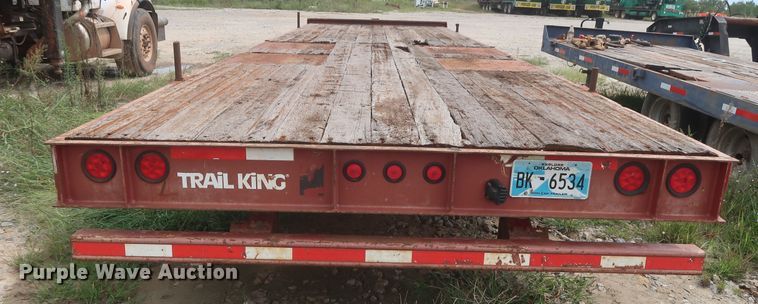 image for item HJ9378 2009 Trail King equipment trailer