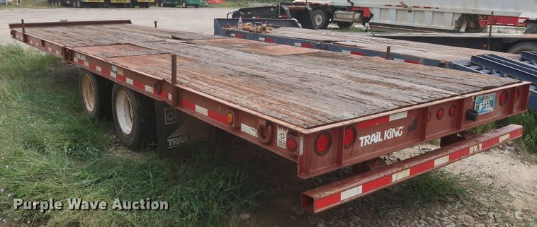image for item HJ9378 2009 Trail King equipment trailer