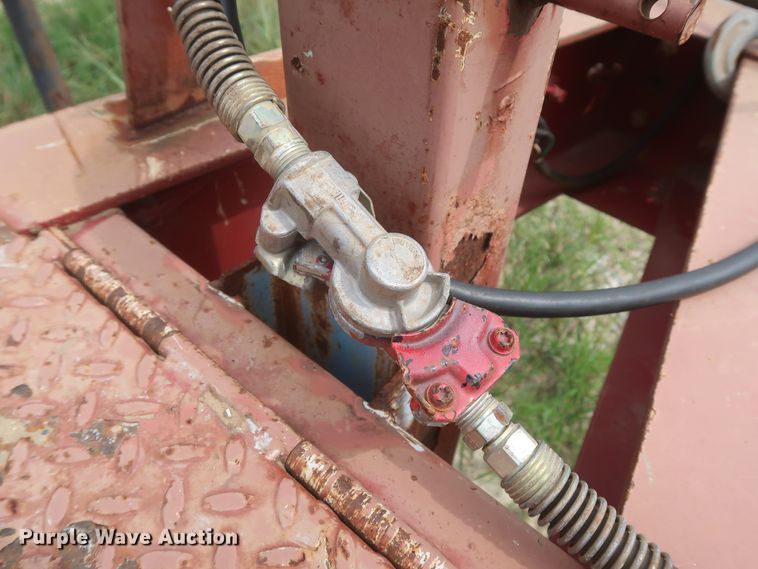 image for item HJ9378 2009 Trail King equipment trailer