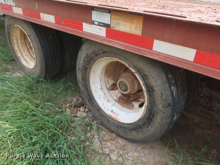 image for item HJ9378 2009 Trail King equipment trailer