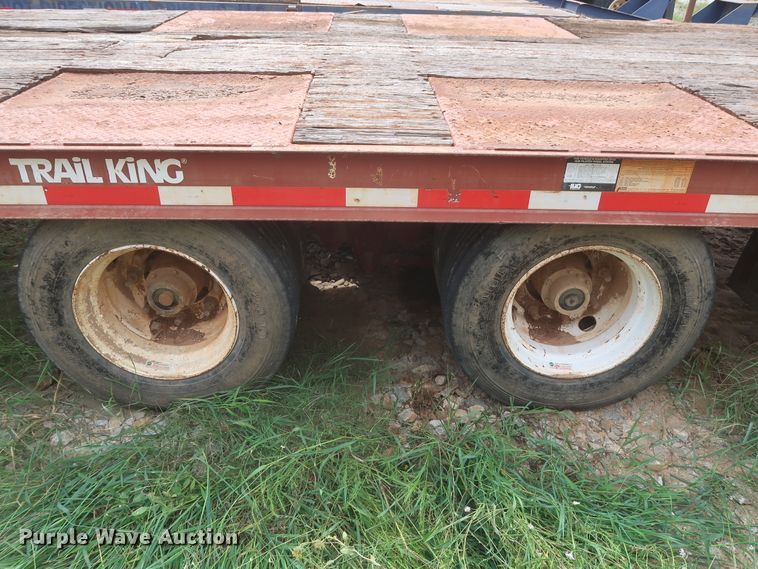 image for item HJ9378 2009 Trail King equipment trailer