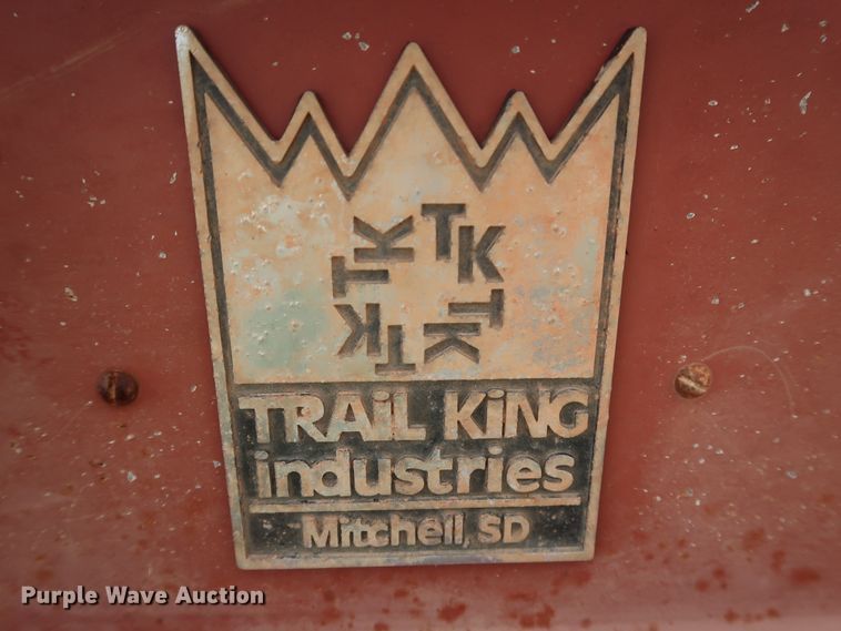image for item HJ9378 2009 Trail King equipment trailer