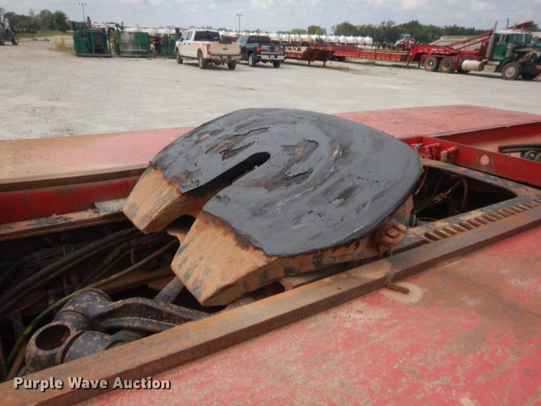 image for item HJ9380 2002 Peterbilt 357  semi truck