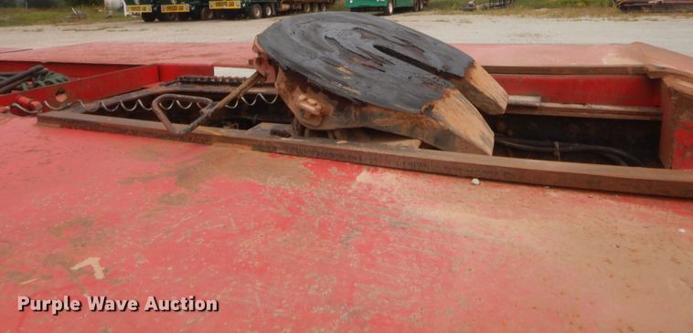 image for item HJ9380 2002 Peterbilt 357  semi truck