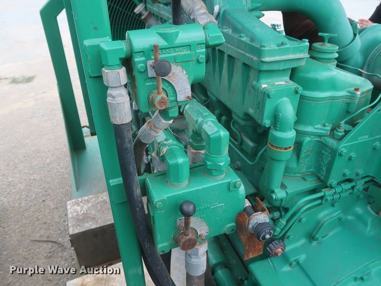 image for item HJ9383 5K oilfield pump