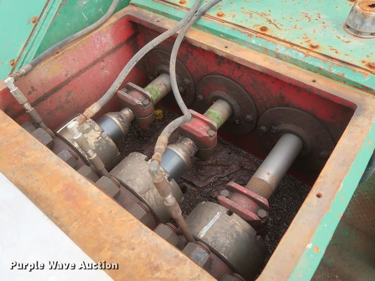 image for item HJ9384 Kerr T60 oilfield pump