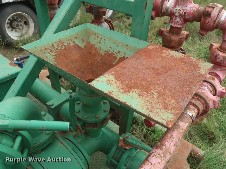 image for item HJ9384 Kerr T60 oilfield pump