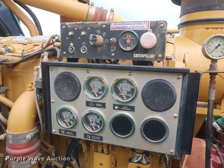 image for item HJ9385 Kerr T60 oil field pump