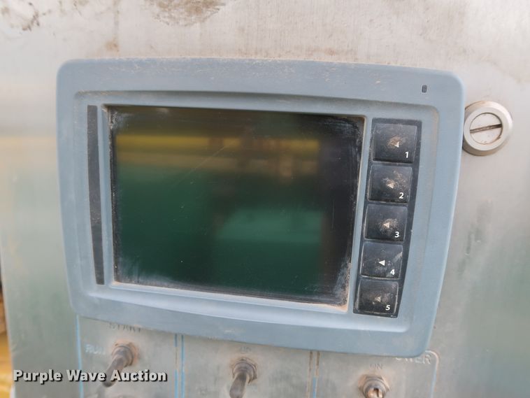 image for item HJ9385 Kerr T60 oil field pump