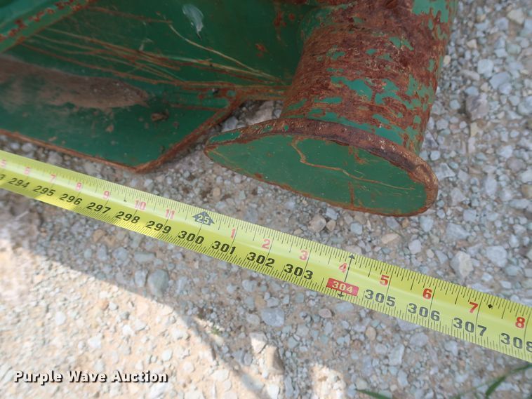 image for item HJ9385 Kerr T60 oil field pump