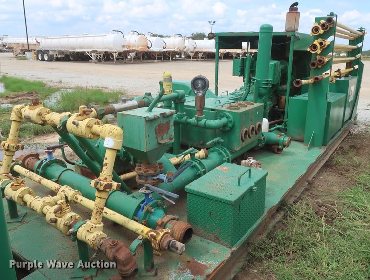 image for item HJ9386 10K oilfield pump