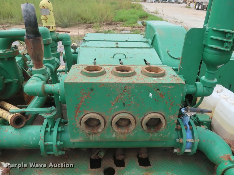image for item HJ9386 10K oilfield pump