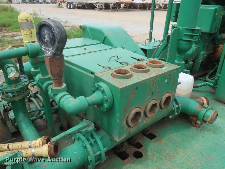 image for item HJ9386 10K oilfield pump