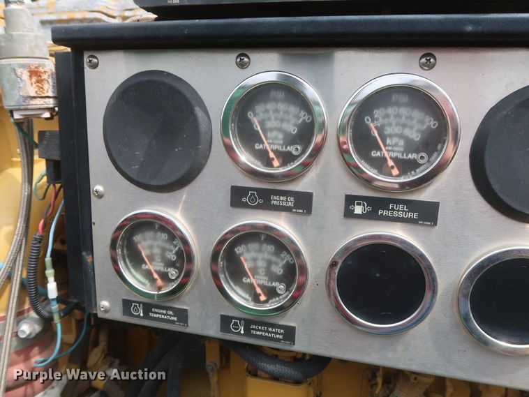 image for item HJ9387 Kerr T60 oil field pump