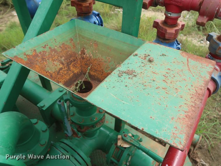 image for item HJ9387 Kerr T60 oil field pump