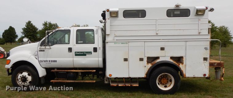 image for item HJ9604 2000 Ford F750 Super Duty XL  utility truck