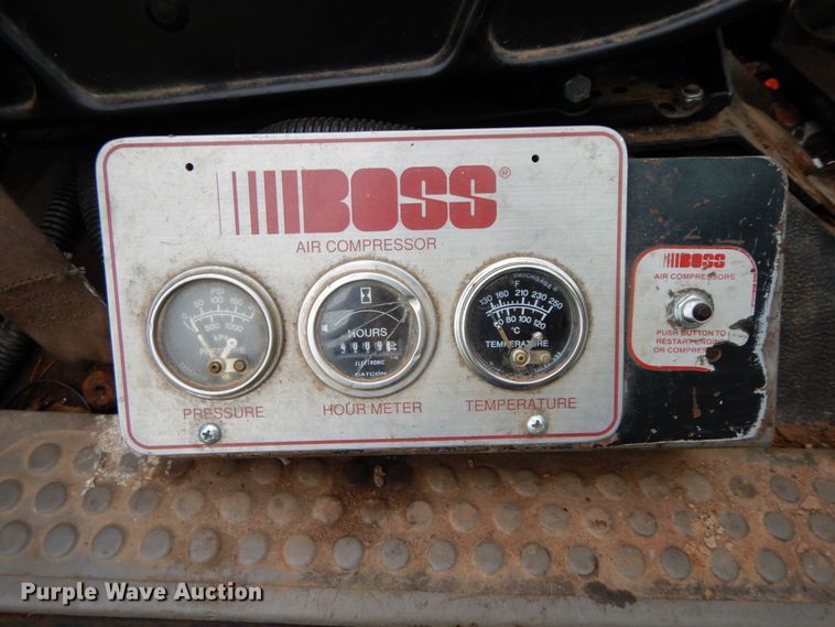 image for item HJ9604 2000 Ford F750 Super Duty XL  utility truck