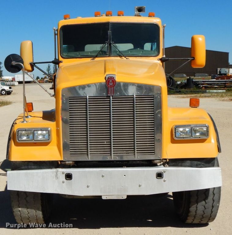 image for item HJ9608 2004 Kenworth W900  ready mix truck
