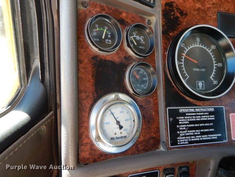 image for item HJ9608 2004 Kenworth W900  ready mix truck