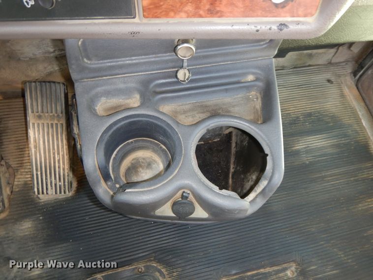 image for item HJ9608 2004 Kenworth W900  ready mix truck