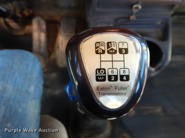 image for item HJ9608 2004 Kenworth W900  ready mix truck