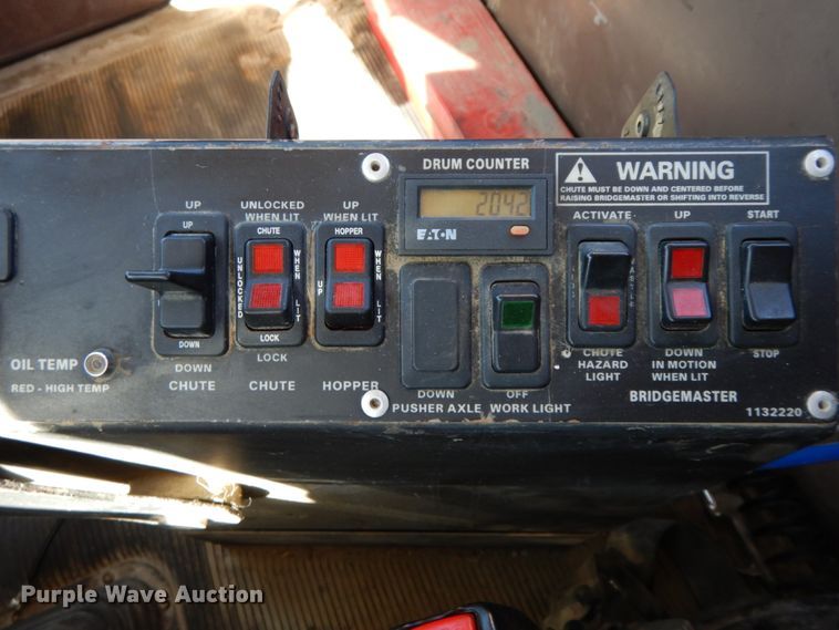 image for item HJ9608 2004 Kenworth W900  ready mix truck