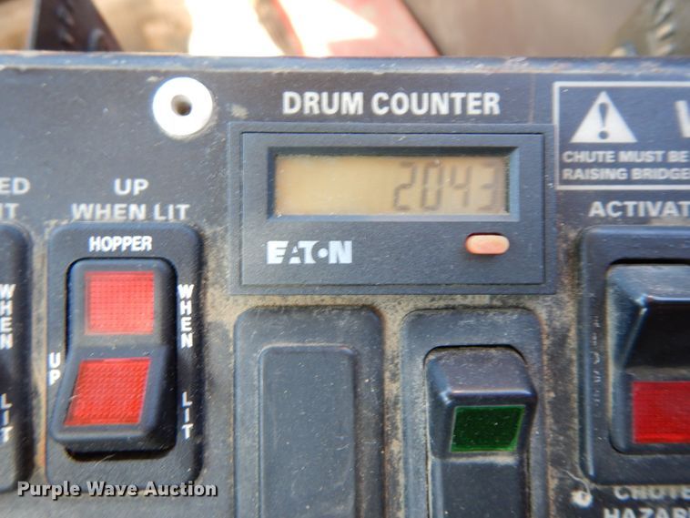 image for item HJ9608 2004 Kenworth W900  ready mix truck