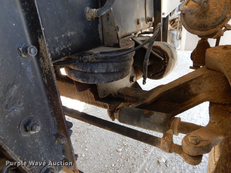 image for item HJ9608 2004 Kenworth W900  ready mix truck