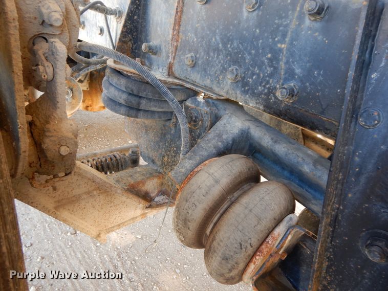 image for item HJ9608 2004 Kenworth W900  ready mix truck