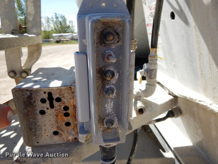 image for item HJ9608 2004 Kenworth W900  ready mix truck