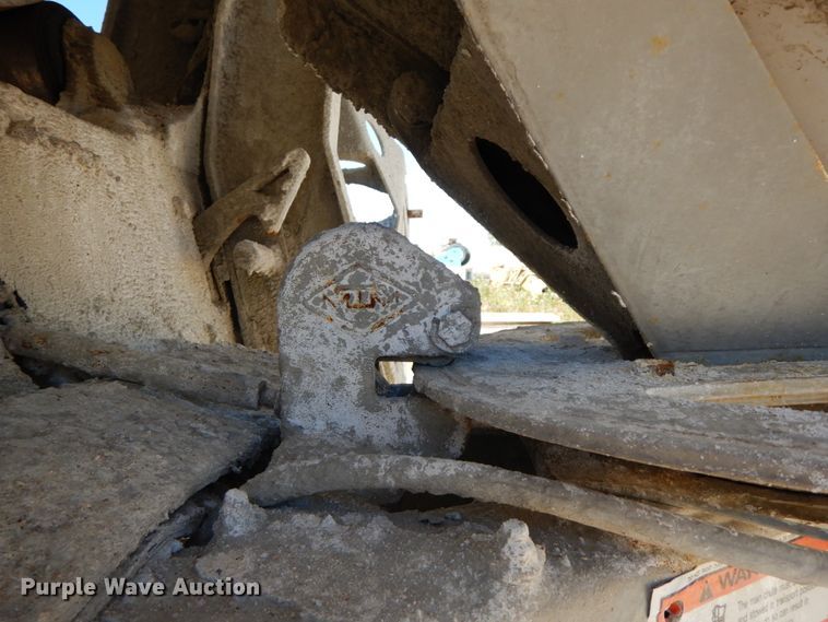 image for item HJ9608 2004 Kenworth W900  ready mix truck