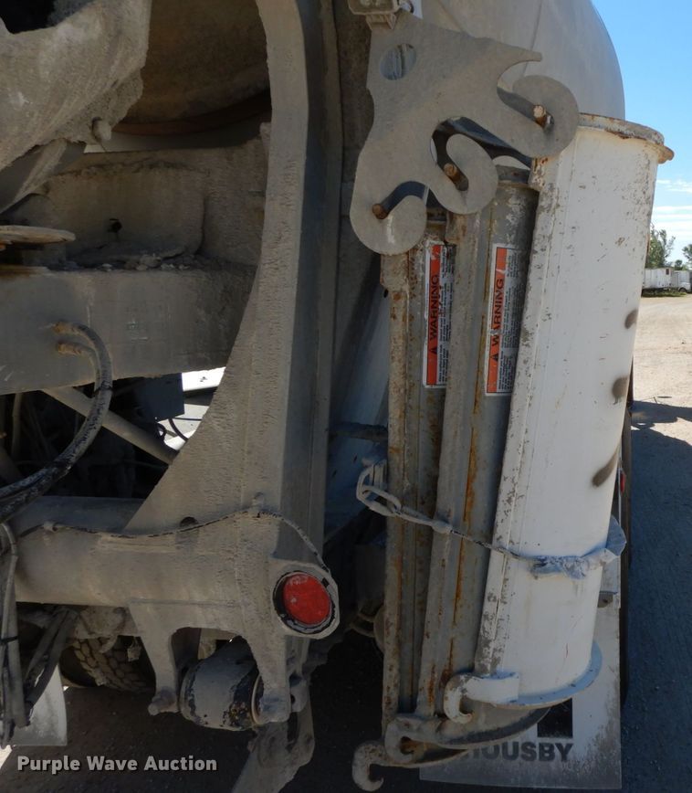 image for item HJ9608 2004 Kenworth W900  ready mix truck